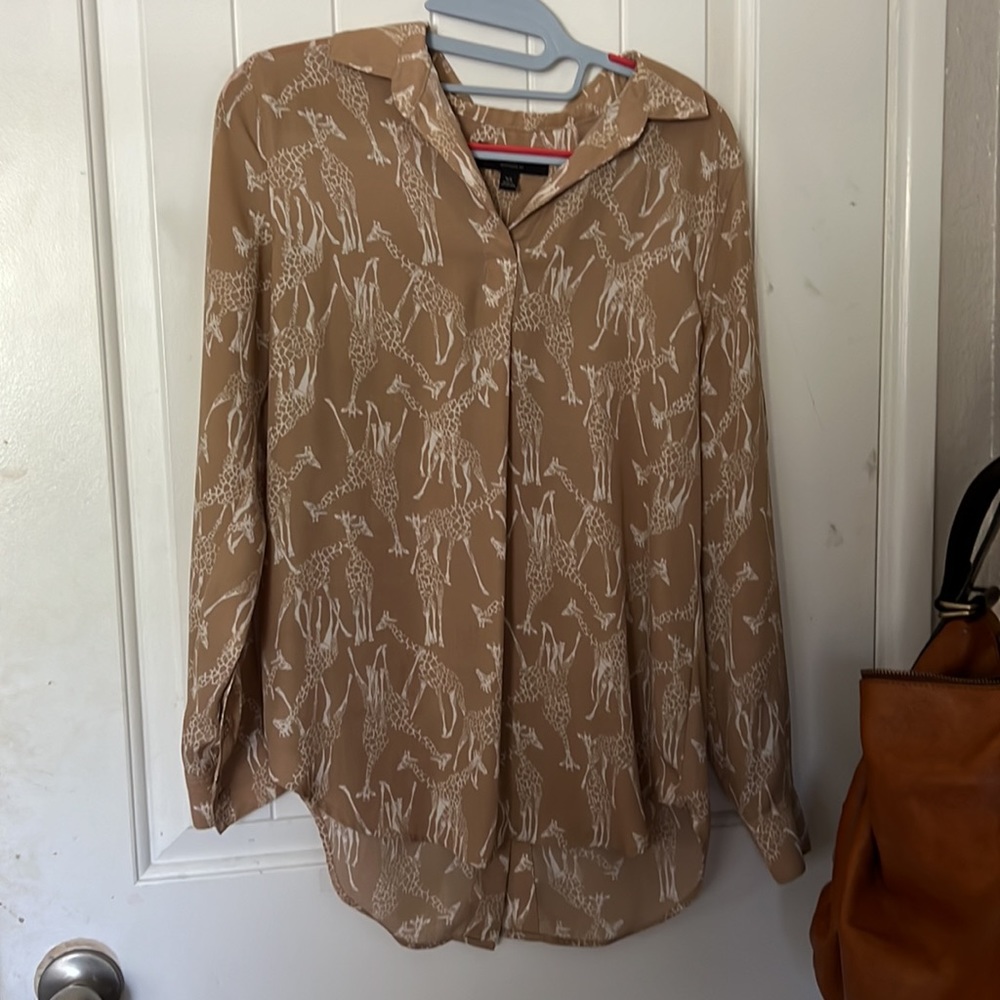 Banana republic giraffe print button down